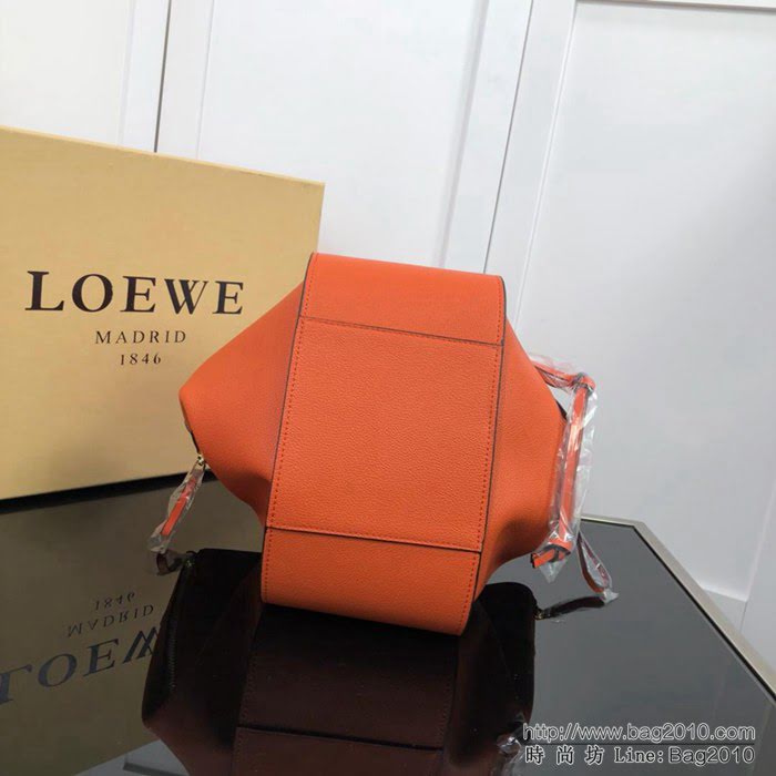 LOEWE羅意威 最新爆款 羅家Hammock系列 荔枝皮拼色 百搭款 小牛皮手提肩背包 0164  jdl1120